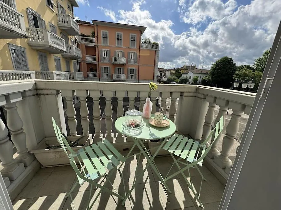Galleria Degli Artisti Lucca Apartment