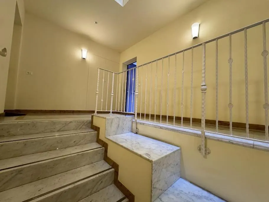 Galleria Degli Artisti Lucca Apartment